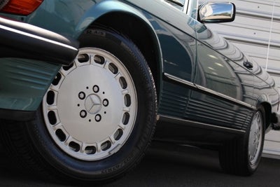 1986 Mercedes-Benz 560SL Roadster