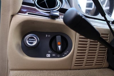 1986 Mercedes-Benz 560SL Roadster