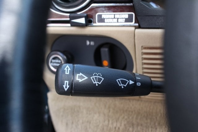 1986 Mercedes-Benz 560SL Roadster