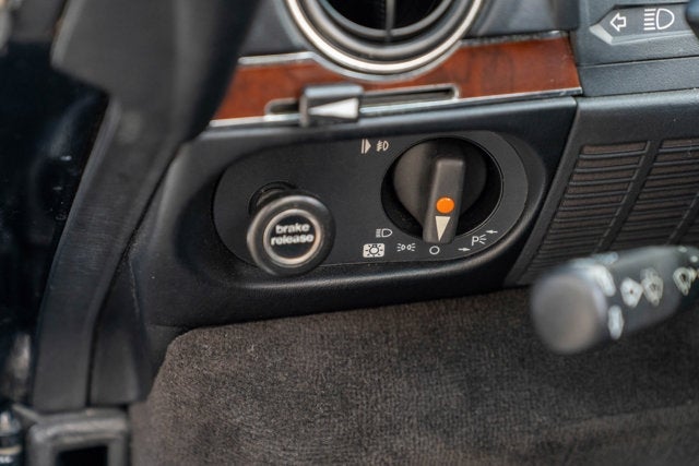 1989 Mercedes-Benz 560 Series 560SL