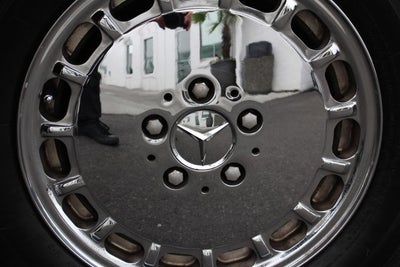 1988 Mercedes-Benz SL-Class 560SL