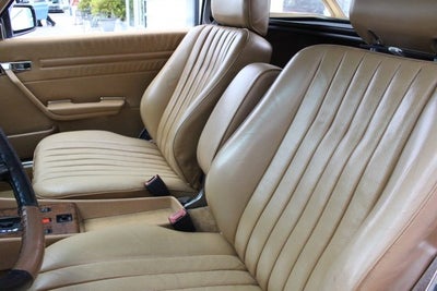 1988 Mercedes-Benz SL-Class 560SL