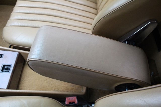 1988 Mercedes-Benz SL-Class 560SL