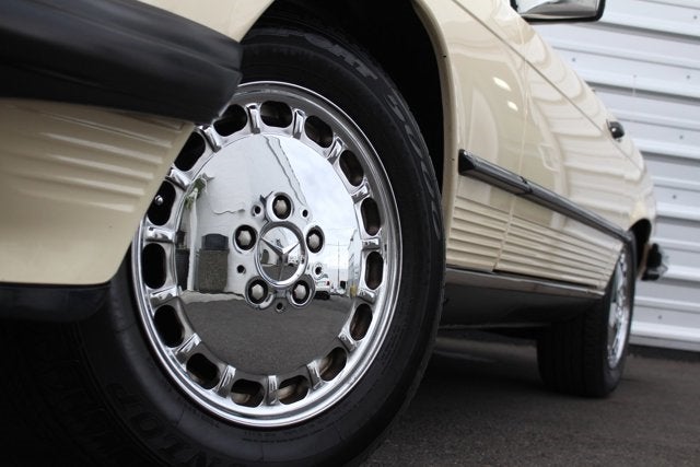 1988 Mercedes-Benz SL-Class 560SL