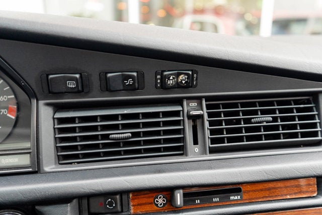 1986 Mercedes-Benz 190E 2.3-16