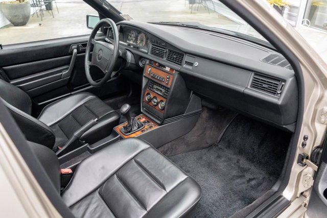 1986 Mercedes-Benz 190E 2.3-16