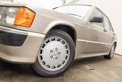 1986 Mercedes-Benz 190E 2.3-16