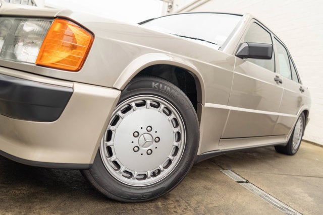 1986 Mercedes-Benz 190E 2.3-16