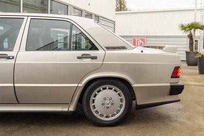1986 Mercedes-Benz 190E 2.3-16