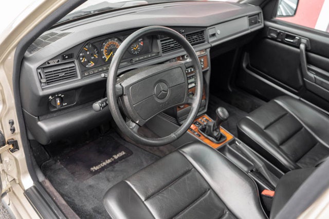 1986 Mercedes-Benz 190E 2.3-16