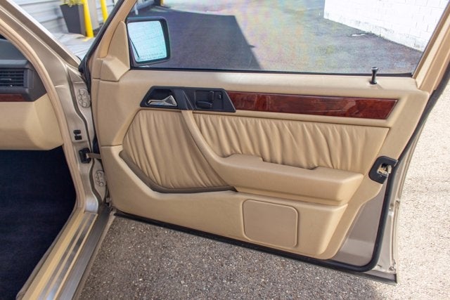 1992 Mercedes-Benz 500 Series 500E