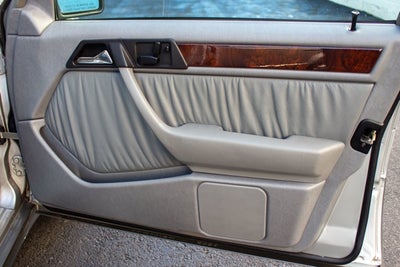 1992 Mercedes-Benz 500 Series 500E