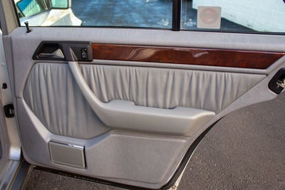 1992 Mercedes-Benz 500 Series 500E