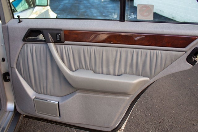 1992 Mercedes-Benz 500 Series 500E