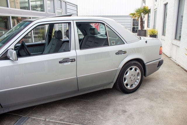 1992 Mercedes-Benz 500 Series 500E