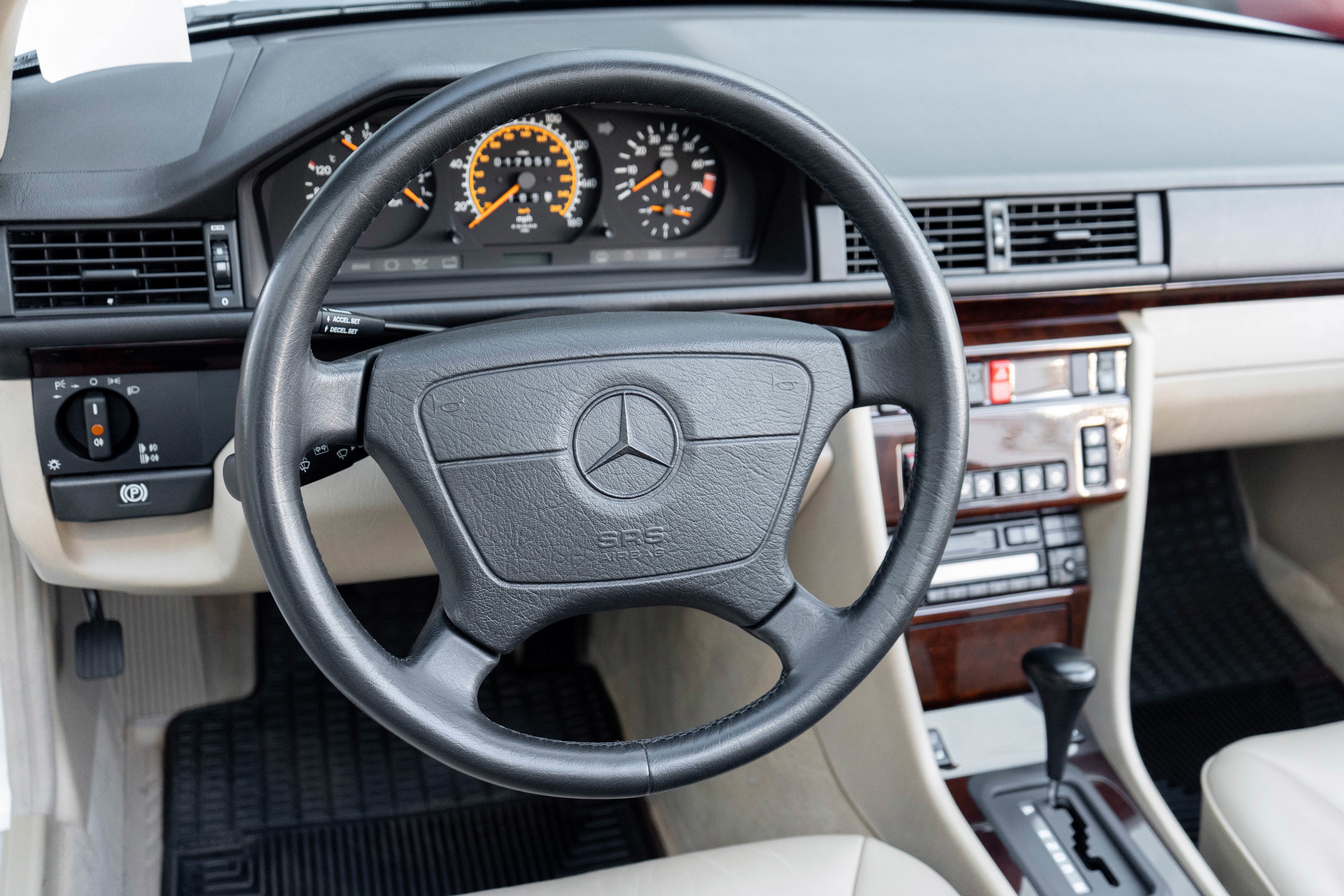 1995 Mercedes-Benz E Class 2dr Cabriolet 3.2L