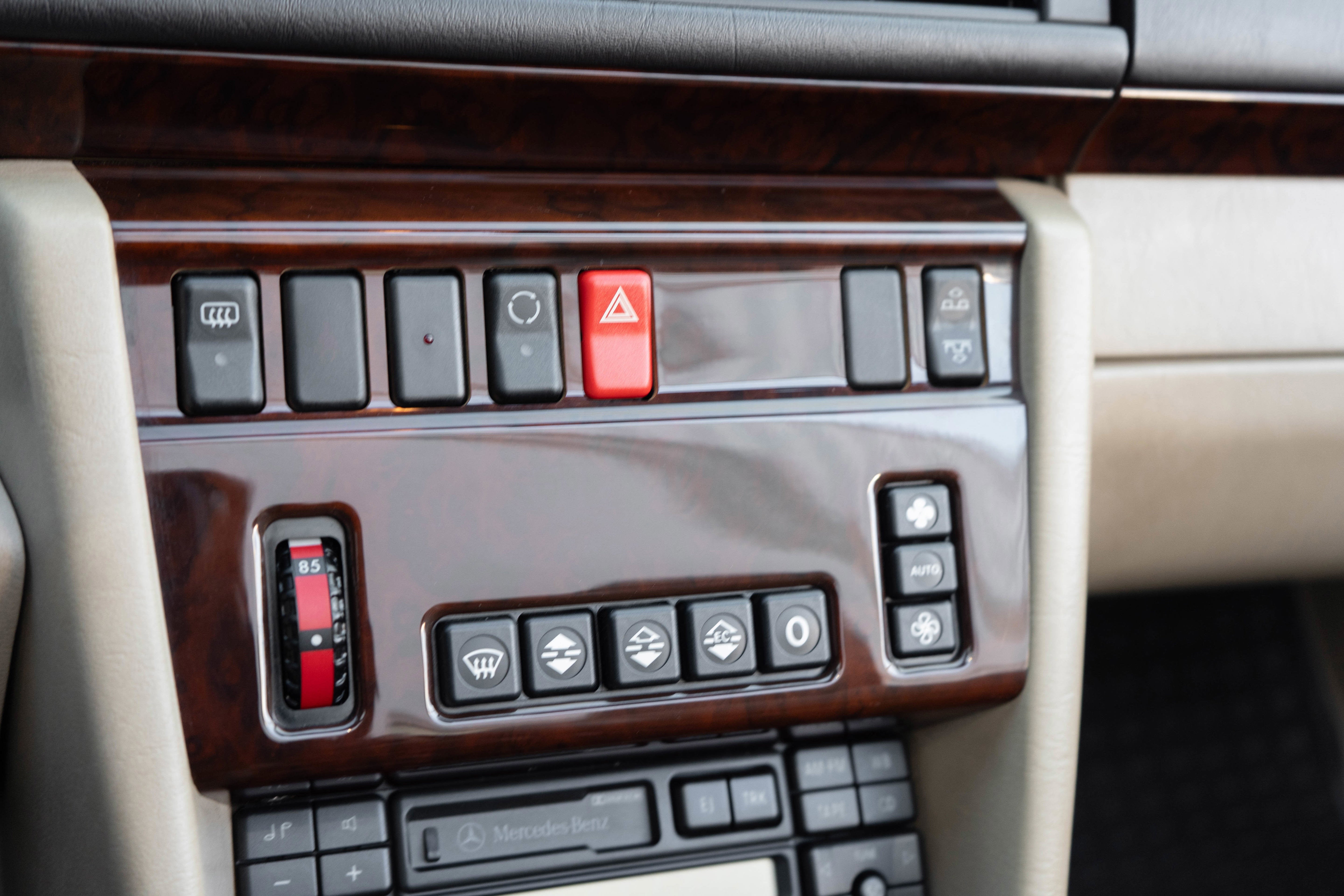 1995 Mercedes-Benz E Class 2dr Cabriolet 3.2L