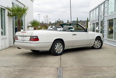 1995 Mercedes-Benz E Class E 320