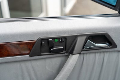 1995 Mercedes-Benz E Class E 320