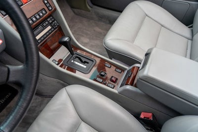 1995 Mercedes-Benz E Class E 320