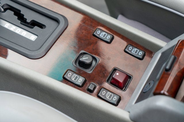 1995 Mercedes-Benz E Class E 320