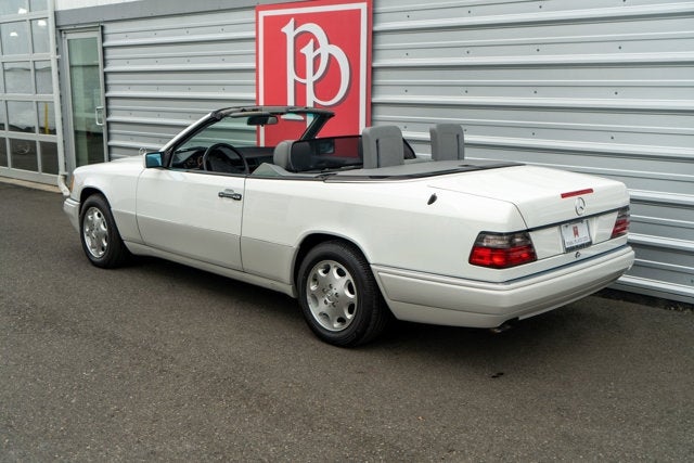 1995 Mercedes-Benz E Class E 320