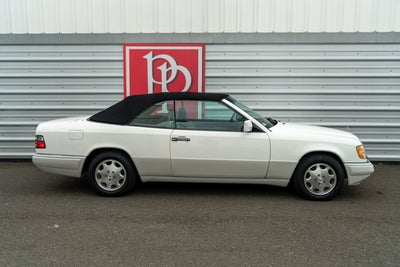 1995 Mercedes-Benz E Class E 320