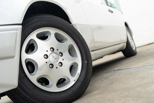 1995 Mercedes-Benz E Class E 320