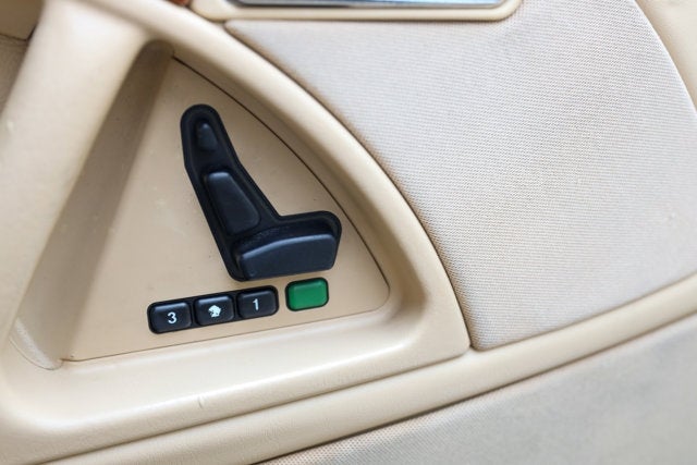 1999 Mercedes-Benz SL-Class 2dr Roadster 5.0L