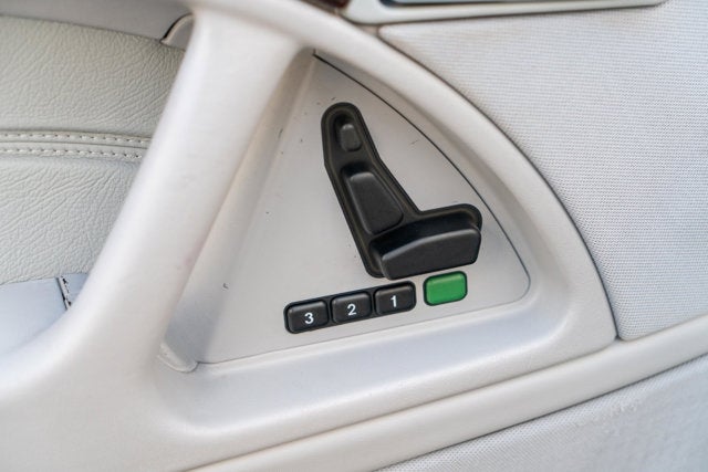 2000 Mercedes-Benz SL500 2dr Roadster 5.0L