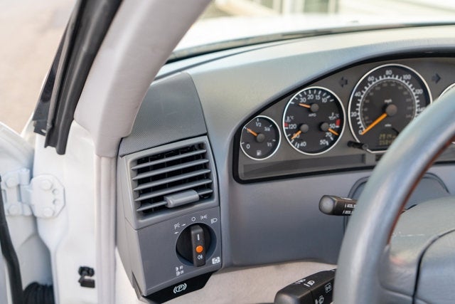 2000 Mercedes-Benz SL500 2dr Roadster 5.0L