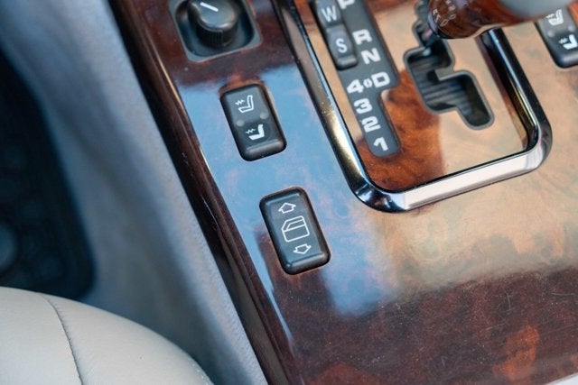 2000 Mercedes-Benz SL500 2dr Roadster 5.0L