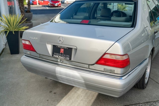 1998 Mercedes-Benz S-Class 4dr Sdn 6.0L