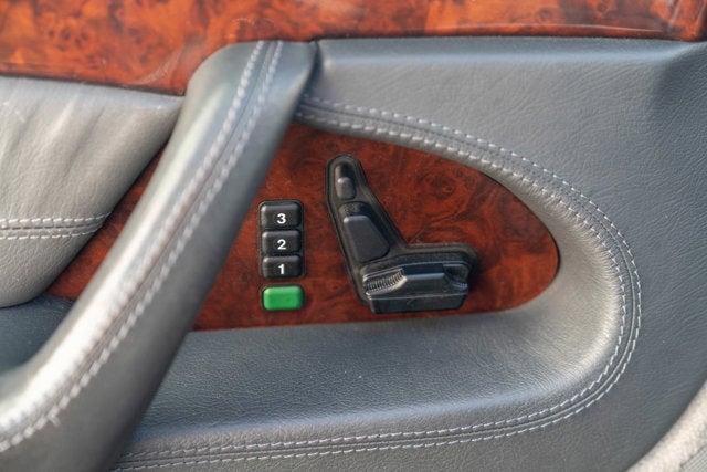 1998 Mercedes-Benz S-Class 4dr Sdn 6.0L