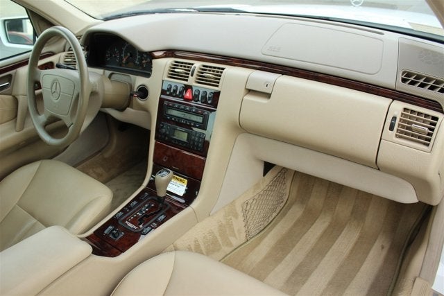 1999 Mercedes-Benz E320 Sedan