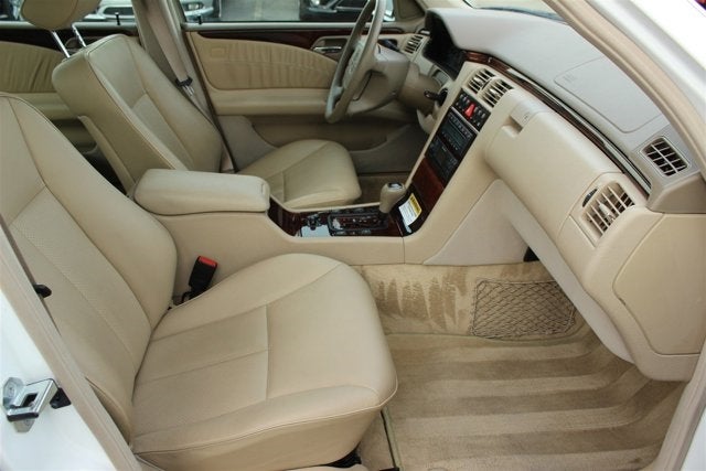 1999 Mercedes-Benz E320 Sedan