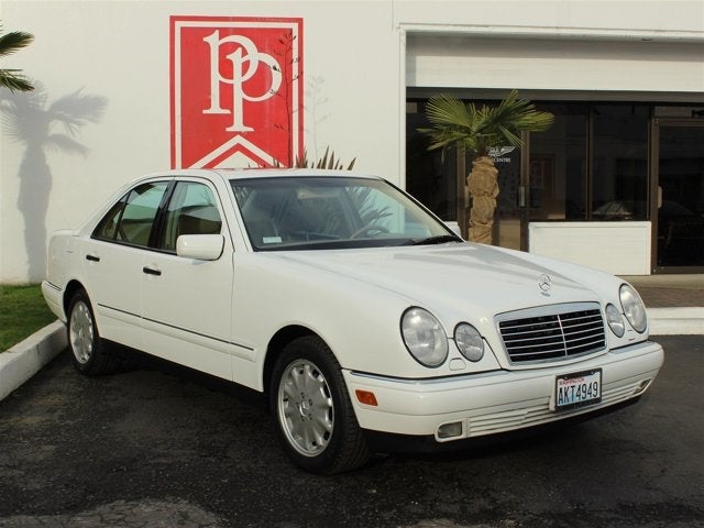 1999 Mercedes-Benz E320 Sedan