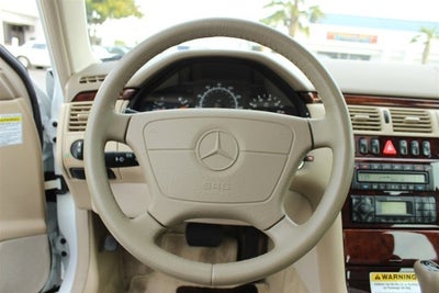 1999 Mercedes-Benz E320 Sedan