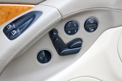 2004 Mercedes-Benz SL-Class 2dr Roadster 5.0L