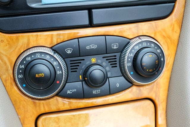 2004 Mercedes-Benz SL-Class 2dr Roadster 5.0L