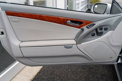 2004 Mercedes-Benz SL-Class 2dr Roadster 5.0L