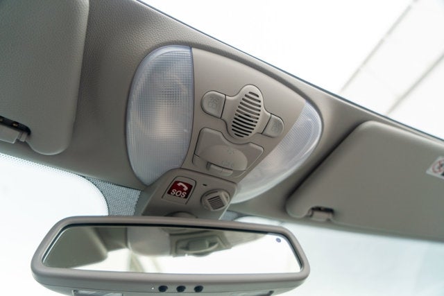 2004 Mercedes-Benz SL-Class 2dr Roadster 5.0L