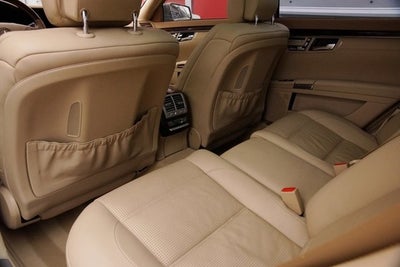 2011 Mercedes-Benz S63 AMG® '2 Look Edition'