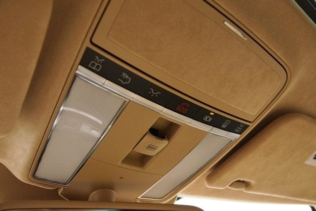 2011 Mercedes-Benz S63 AMG® '2 Look Edition'