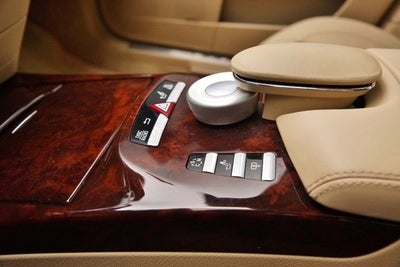 2011 Mercedes-Benz S63 AMG® '2 Look Edition'