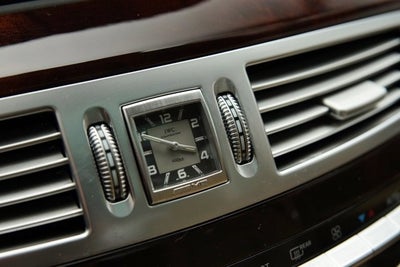 2011 Mercedes-Benz S63 AMG® '2 Look Edition'