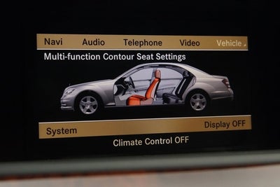 2011 Mercedes-Benz S63 AMG® '2 Look Edition'