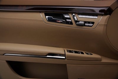 2011 Mercedes-Benz S63 AMG® '2 Look Edition'