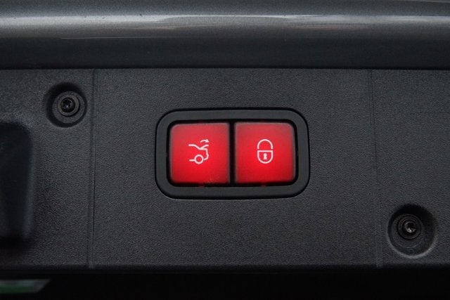 2011 Mercedes-Benz S63 AMG® '2 Look Edition'