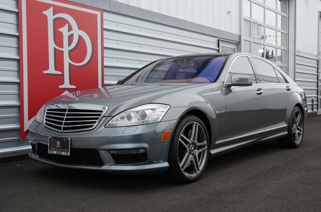 2011 Mercedes-Benz S63 AMG® '2 Look Edition'